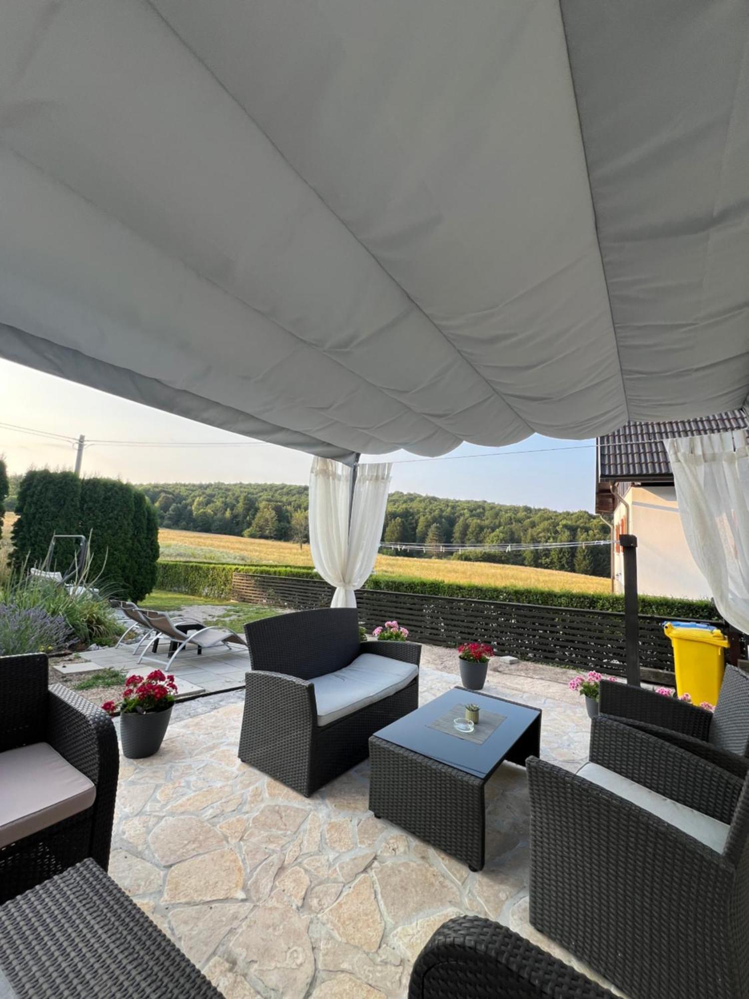 B&B Millenium House Plitvička Jezera Dış mekan fotoğraf