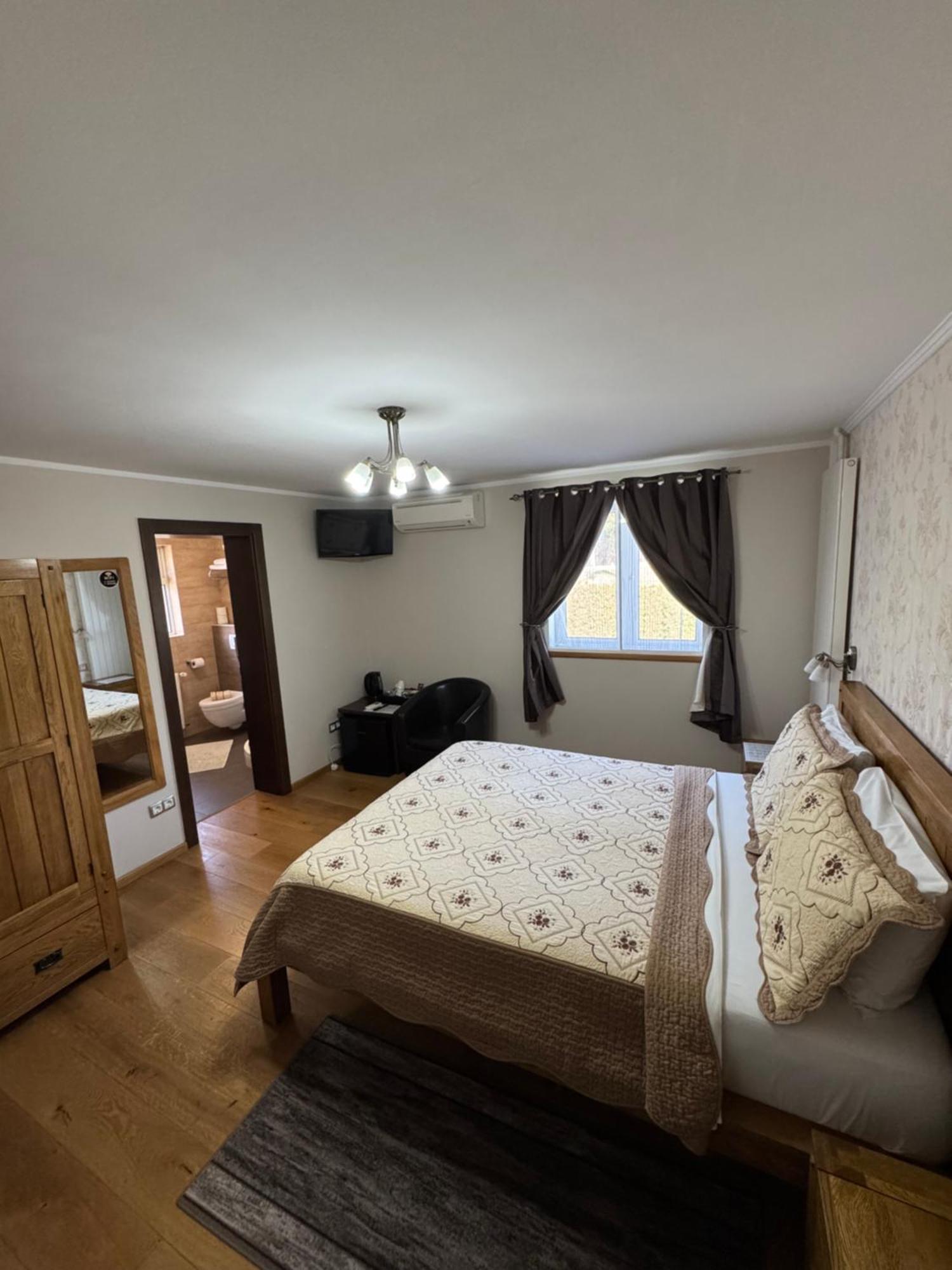 B&B Millenium House Plitvička Jezera Dış mekan fotoğraf