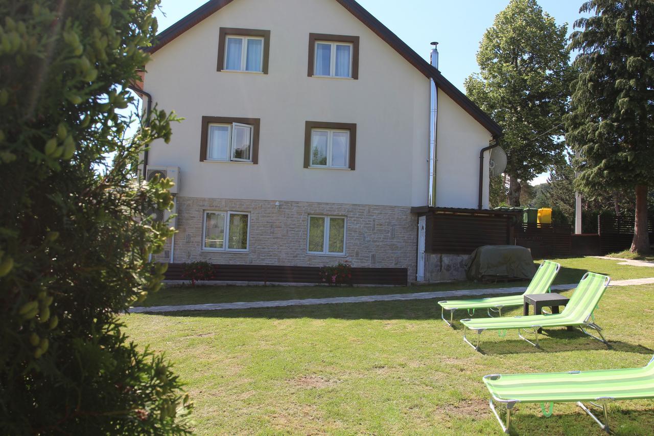 B&B Millenium House Plitvička Jezera Dış mekan fotoğraf