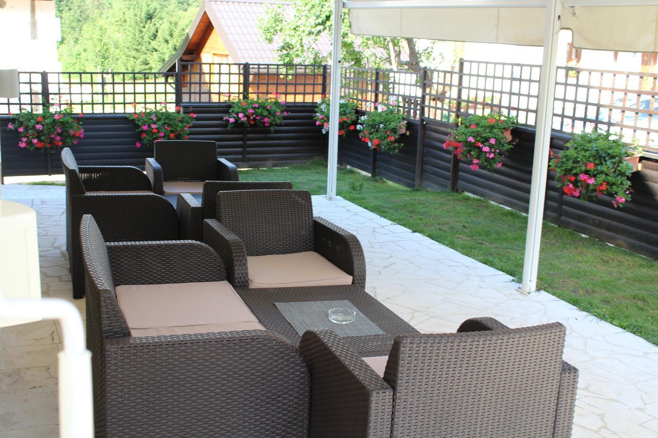 B&B Millenium House Plitvička Jezera Dış mekan fotoğraf