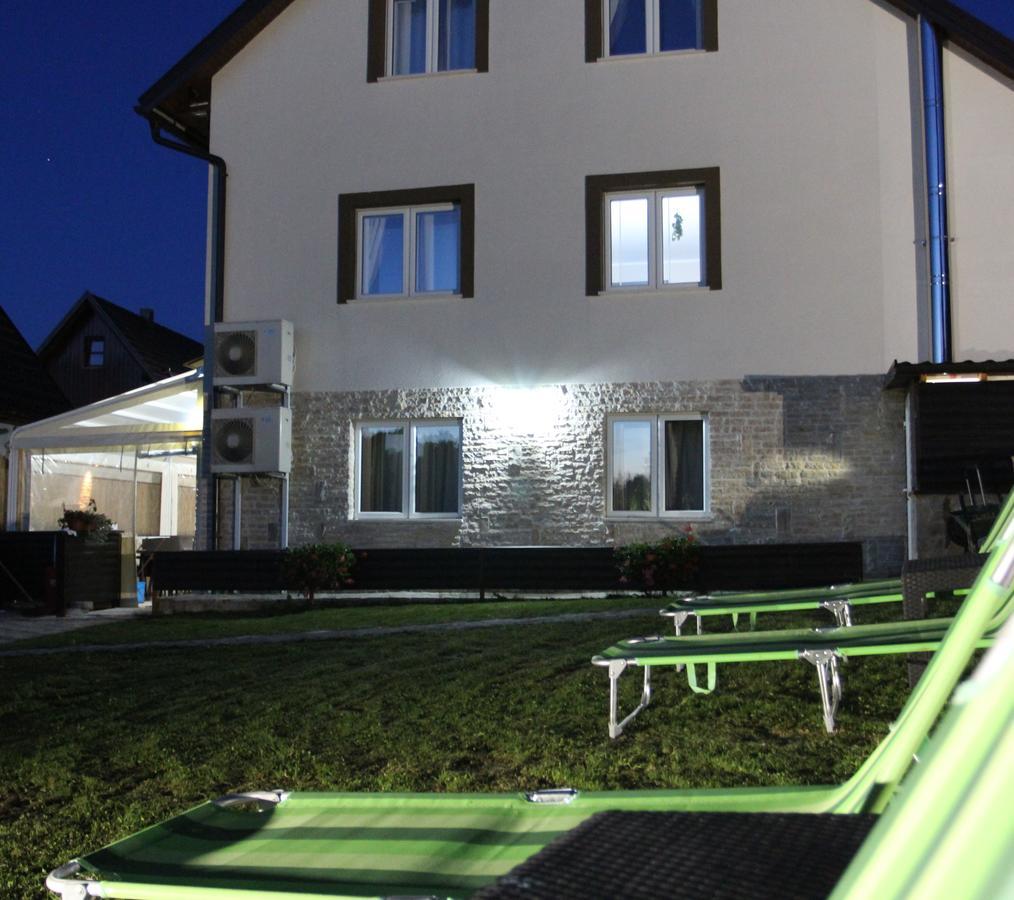 B&B Millenium House Plitvička Jezera Dış mekan fotoğraf